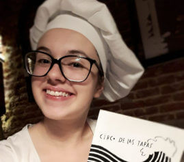 Estudiante del curso español + prácticas en restaurante