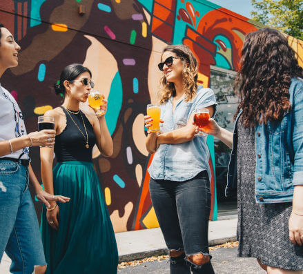 Women drinking beer
